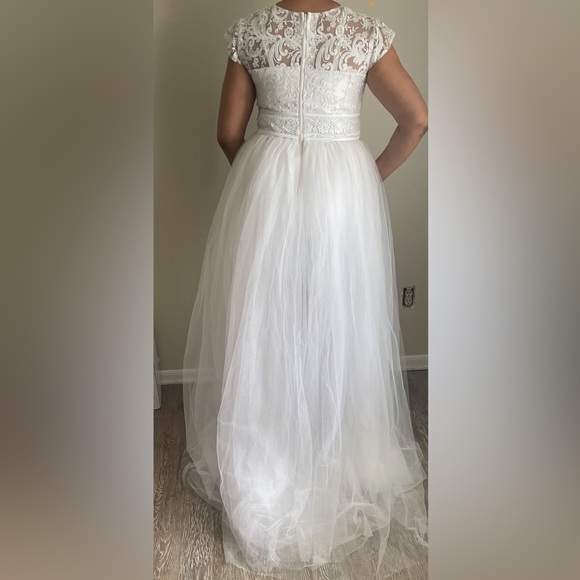 Custom bridal romper never worn. - Picture 4 of 5